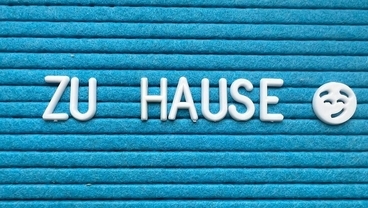 zuhause...или Zuhause, а может всё же zu Hause?