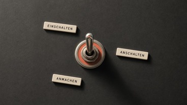 EINSCHALTEN, ANSCHALTEN и ANMACHEN
